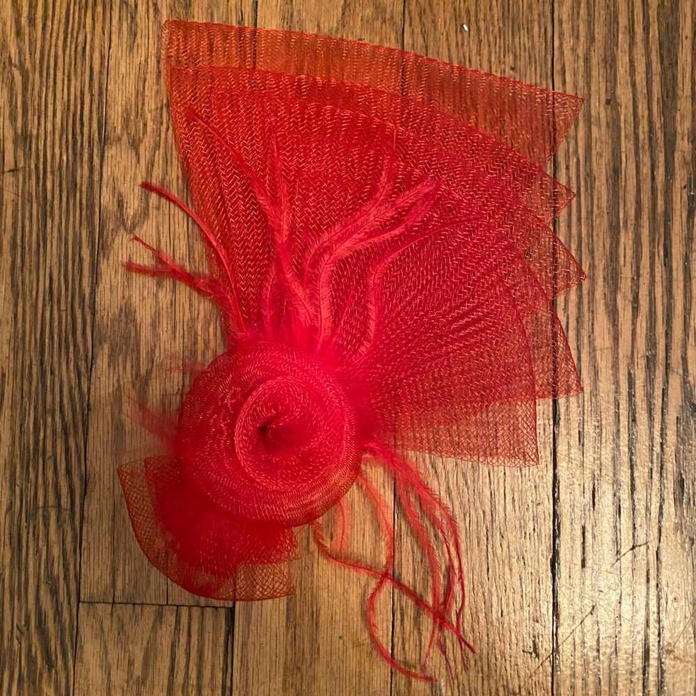 Beautiful fascinator